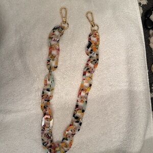 NWOT. Chain strap